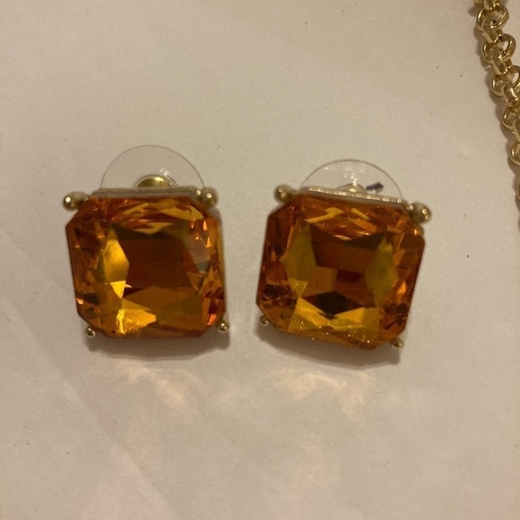 VINTAGE STUNNING orange topaz color necklace and earring set.​​ - Picture 9 of 16